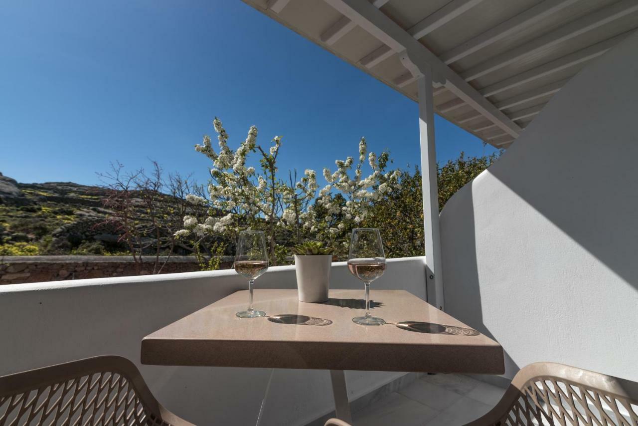 Flora'S Houses Mykonos Klouvas Exterior photo